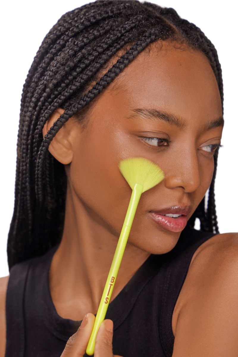 Pincel - Fan Brush - F 18