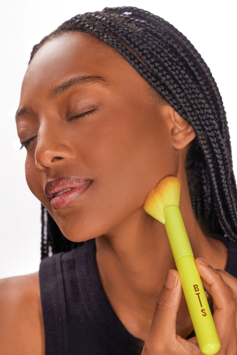 Pincel - Precision Contour Brush - F 14