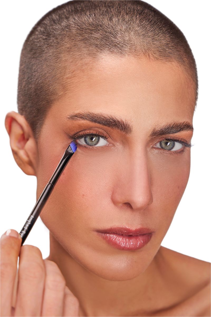 Pincel - Angled Eye Brush - O 02